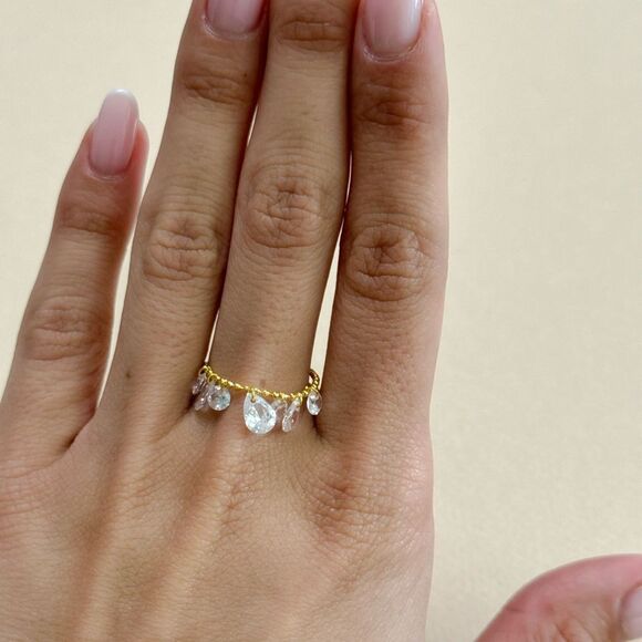 Crystal Ring #1776 - Picture 2 of 4